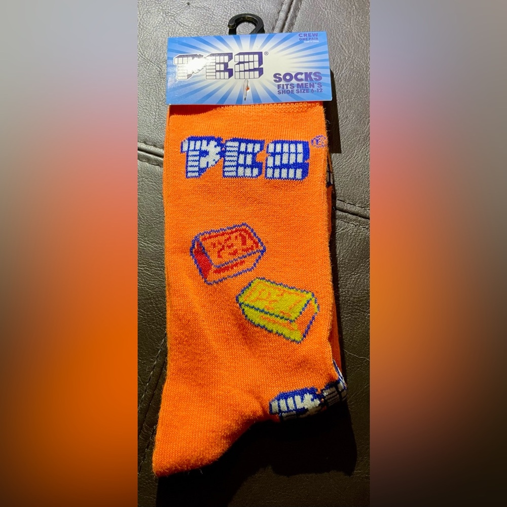 Pez Candy Orange Men’s Long Calf Length Socks Shoe Size 6-12